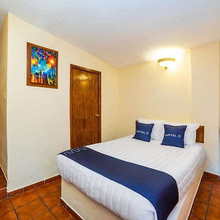 Capital O Hotel Casa Blanca Celaya  Extérieur photo