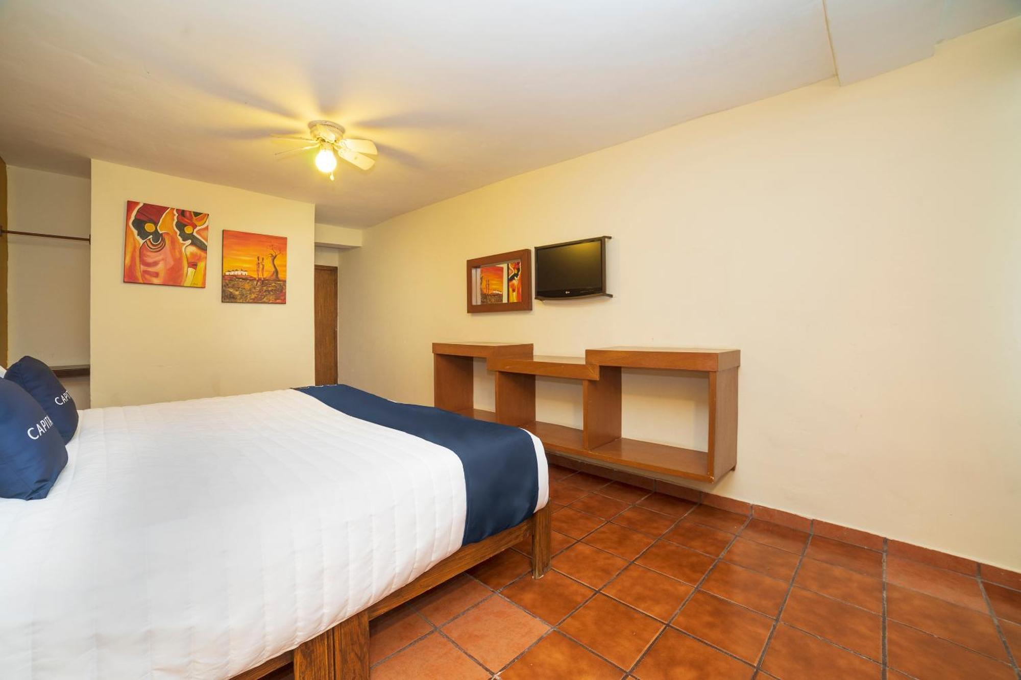 Capital O Hotel Casa Blanca Celaya  Extérieur photo
