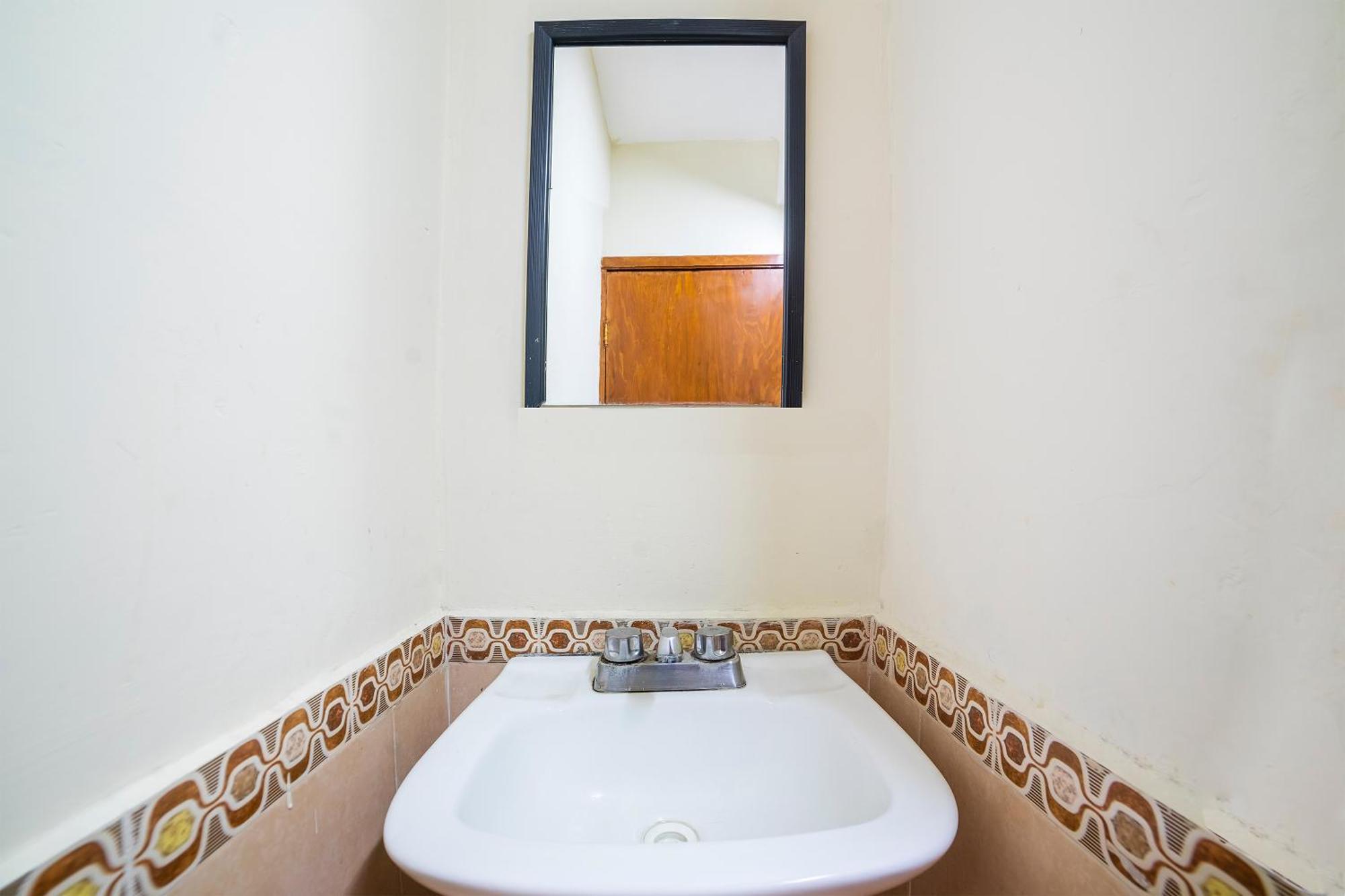 Capital O Hotel Casa Blanca Celaya  Extérieur photo