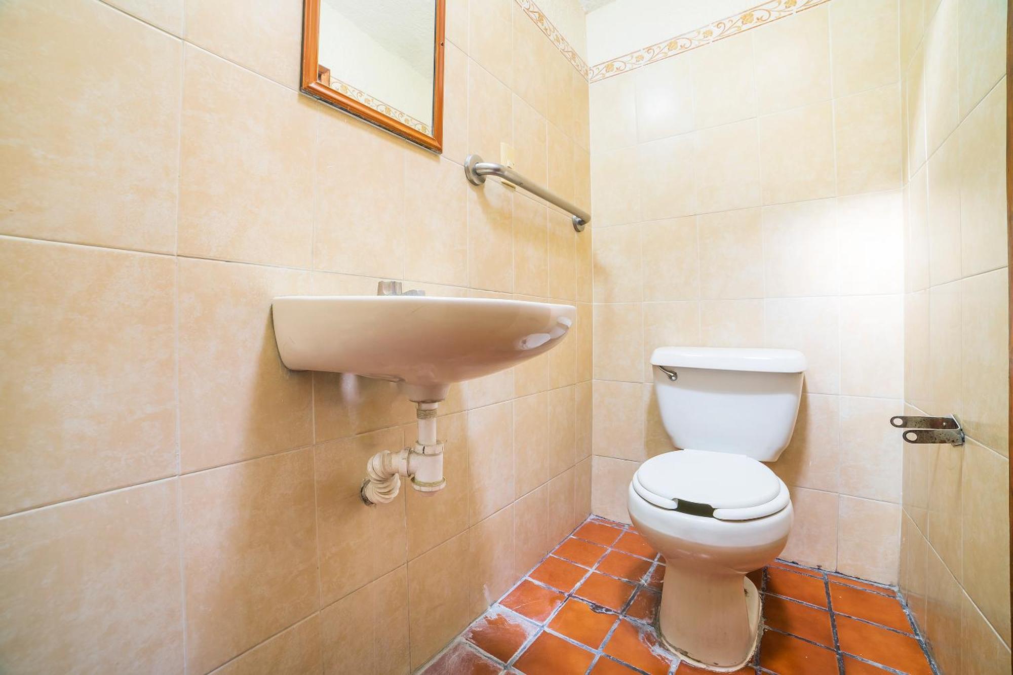 Capital O Hotel Casa Blanca Celaya  Extérieur photo